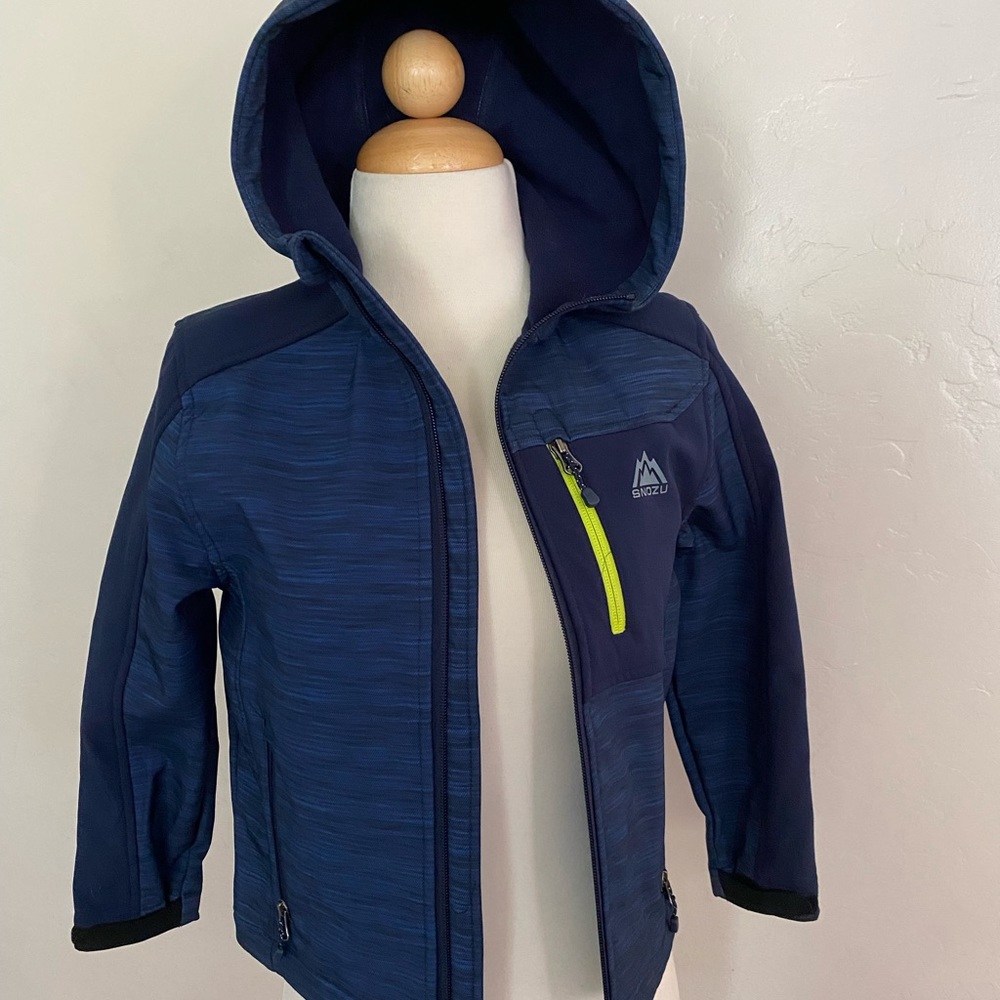 Snozu soft shell boys jacket S 7/8
